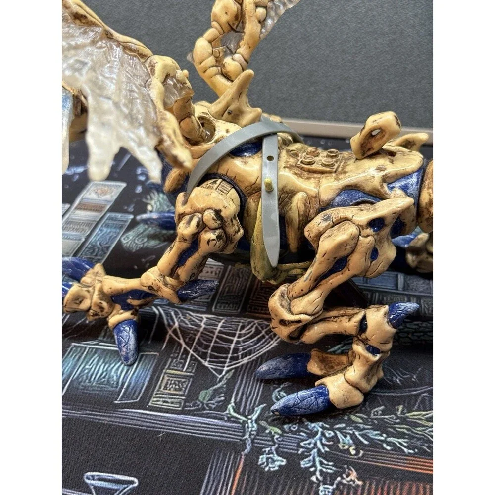 Mega Bloks Fire & Ice Dragons 9879 Vorgan Ice Fang Bone Skeleton Dragon